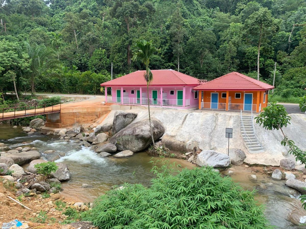 Chalet Latip D'Ayer Itam 호텔 Kampong Ayer Hitam  외부 사진