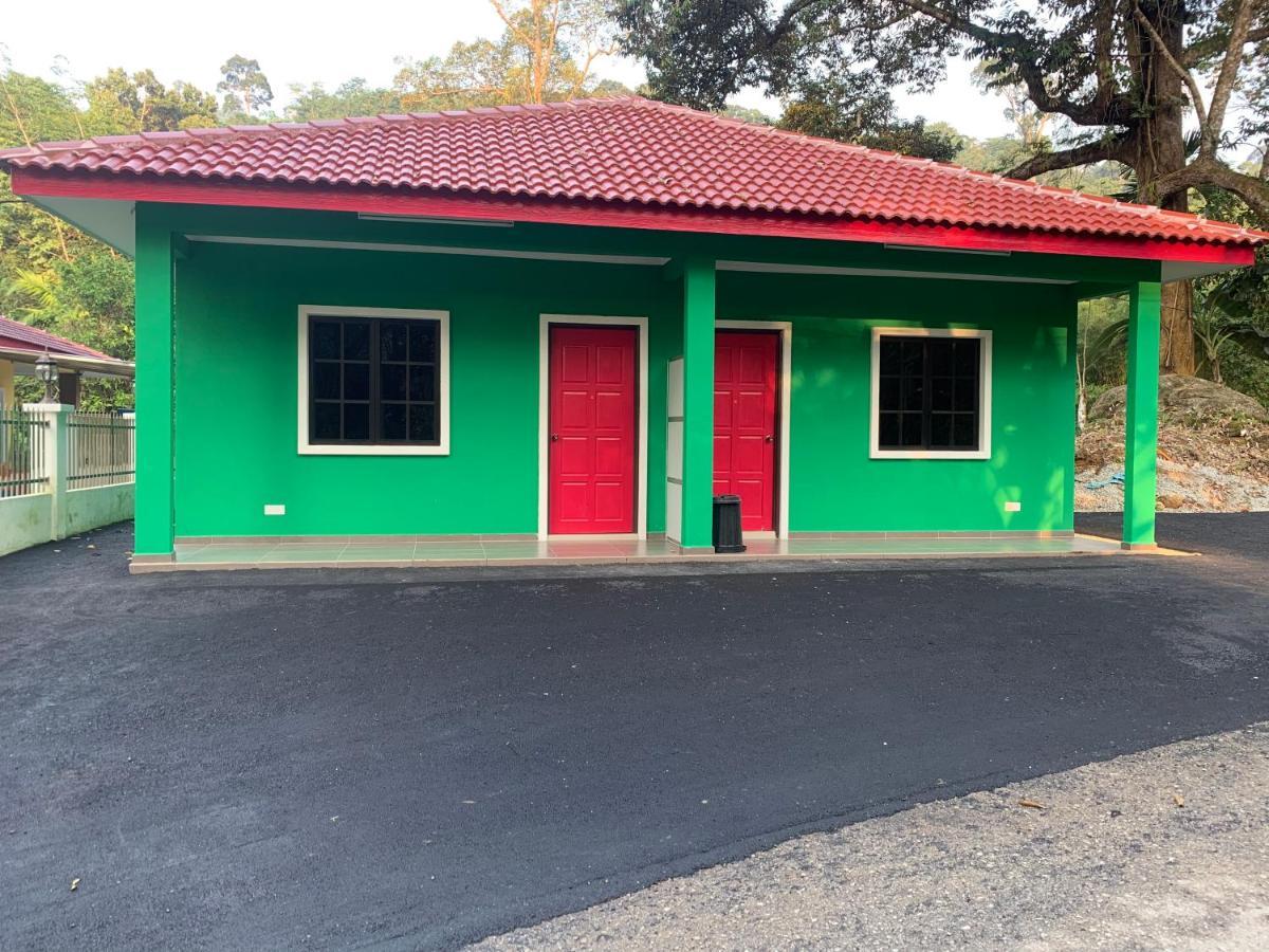 Chalet Latip D'Ayer Itam 호텔 Kampong Ayer Hitam  외부 사진