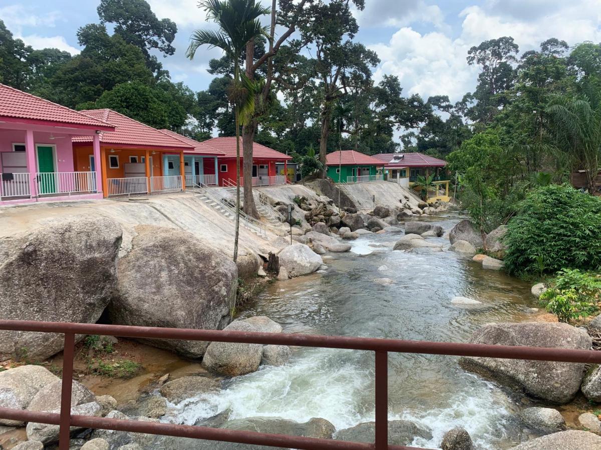 Chalet Latip D'Ayer Itam 호텔 Kampong Ayer Hitam  외부 사진