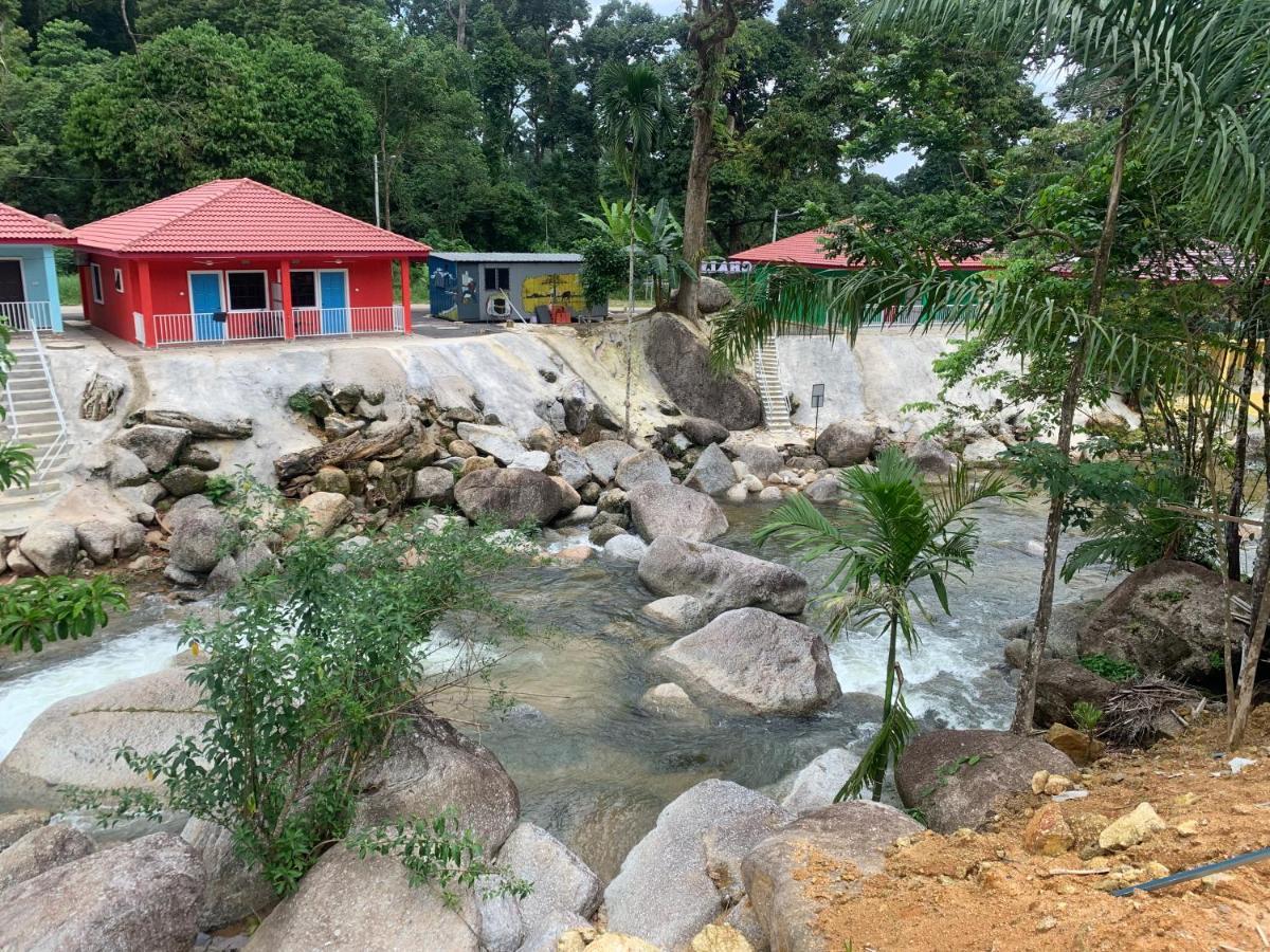 Chalet Latip D'Ayer Itam 호텔 Kampong Ayer Hitam  외부 사진